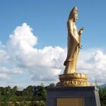 観音像「北の森共和縁」